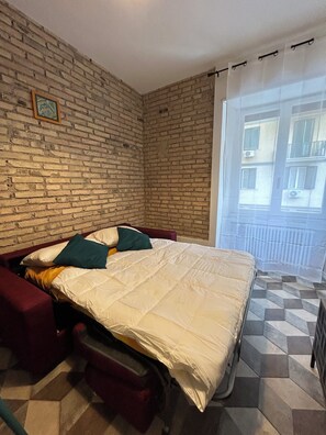 1 bedroom, iron/ironing board, WiFi, bed sheets