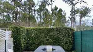 Outdoor dining - Charming holiday home 400m from the beach (Saint-Hilaire-de-Riez)