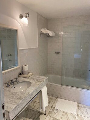 Bidet, towels, soap, shampoo