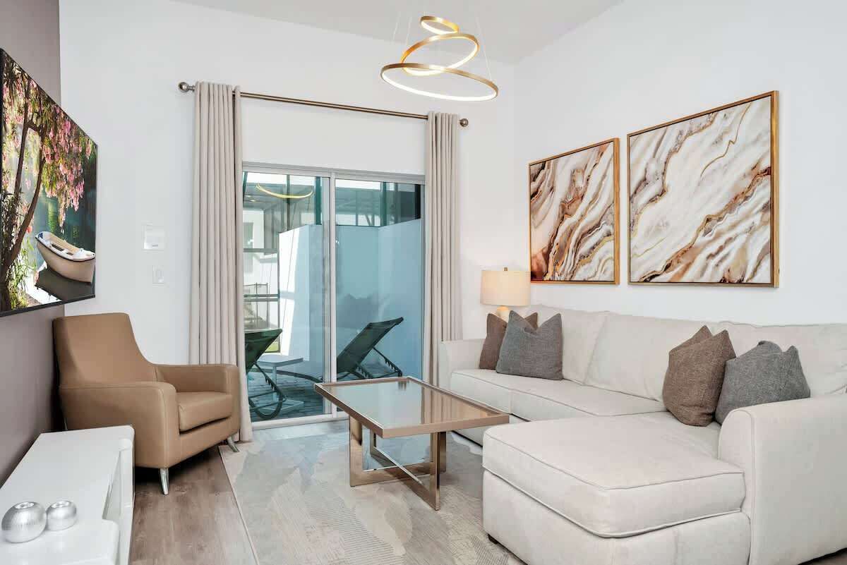 TV connectée, espaces bureaux