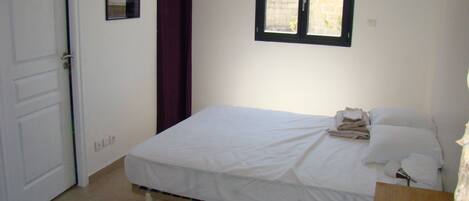 4 bedrooms, iron/ironing board, travel crib, WiFi
