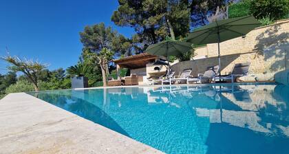 La patchoulie
Belle villa familiale avec vue mer, piscine et jacuzzi
