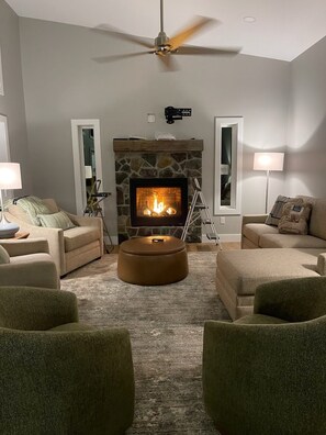 TV, fireplace, stereo