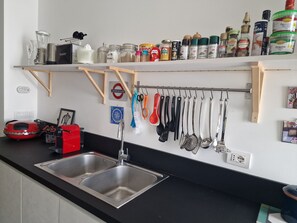 Ofen, Herdplatte, Geschirrspüler