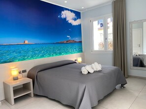 雙人房, 陽台 | 免費搖籃/嬰兒床、免費無線上網、床單