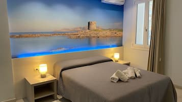 Chambre Double, vue cour intérieure | Lits bébé (gratuits), Wi-Fi gratuit, draps fournis