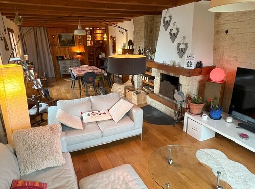 Superbe Chalet au calme, jardin et parkings privés, proche Paris et Disney