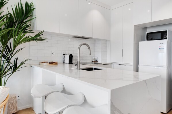 Fridge, microwave, oven, stovetop