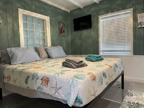 2 bedrooms, WiFi, bed sheets, wheelchair access