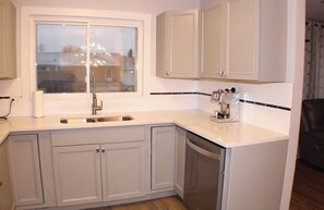 Private kitchen - Big Blue Upper Level Suite (Northglenn)