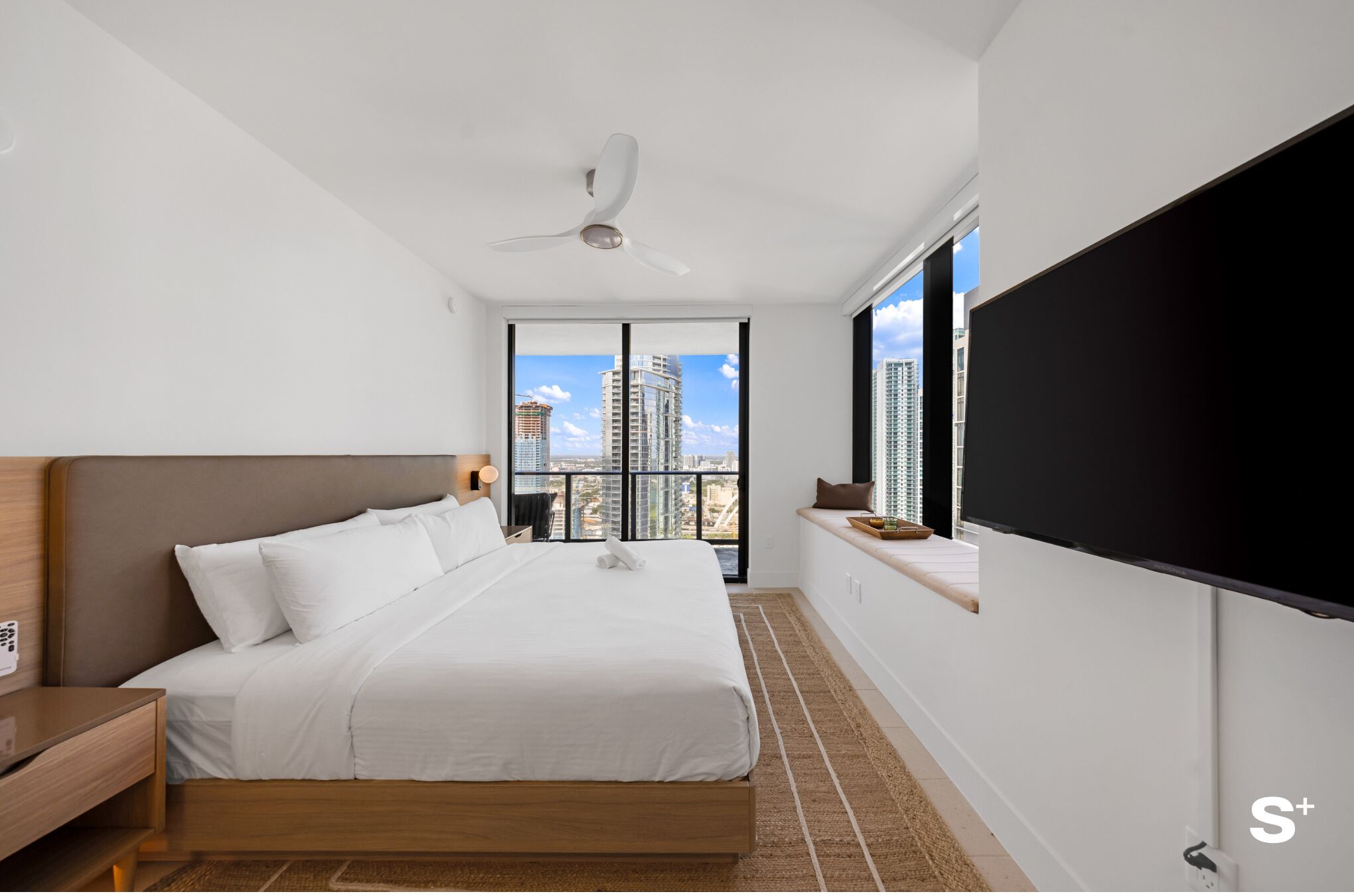 2 bedrooms, premium bedding, free WiFi, bed sheets