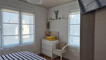 1 Schlafzimmer, BĂŒgeleisen/BĂŒgelbrett, kostenloses WLAN, BettwĂ€sche