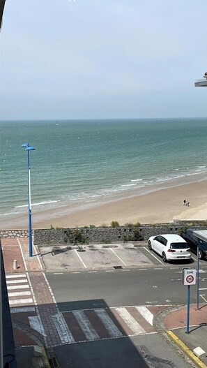 Sun loungers, beach towels