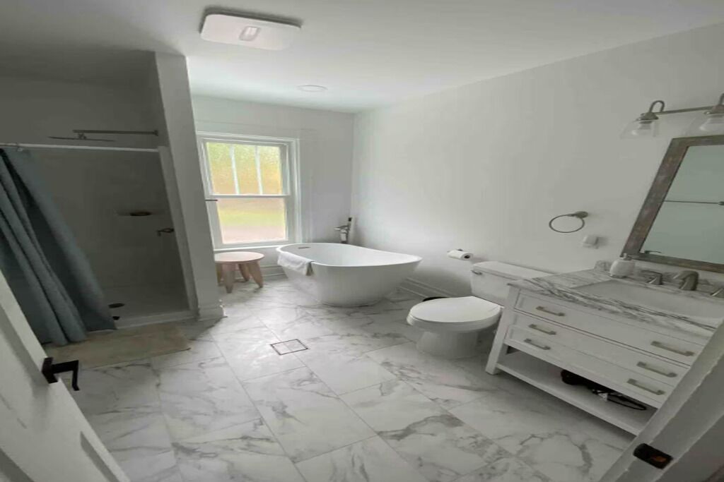 Hair dryer, towels, soap, toilet paper