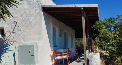 Secluded 200-Year-Old Cycladic Retreat in Milos