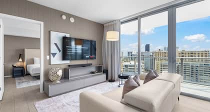 Luxury Condo with Wraparound Balcony & Panoramic Water Views - 25 min to FIFA!