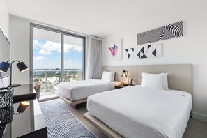 3 多间卧室、客房内保险箱、办公桌、旅行婴儿床