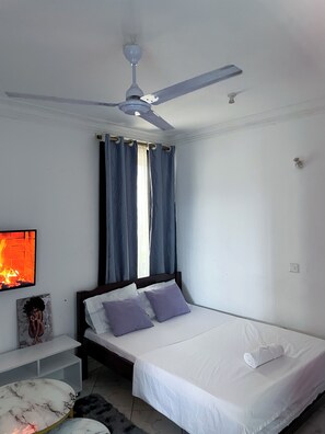 Accès Internet, draps fournis