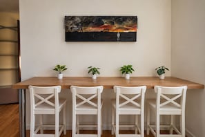 Workstation, Dining, Workspace