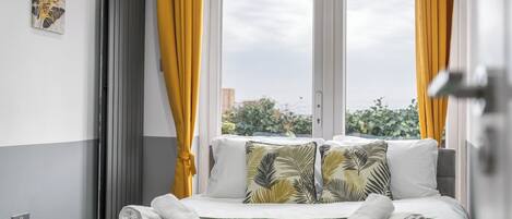 House | 3 bedrooms, iron/ironing board, free WiFi, bed sheets