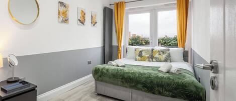 3 chambres, fer et planche à repasser, Wi-Fi gratuit, draps fournis