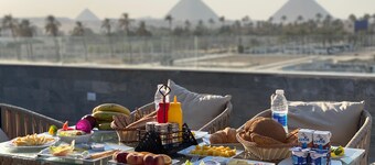 Galleria Pyramids View Hotel