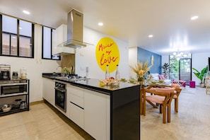 Fridge, microwave, oven, stovetop