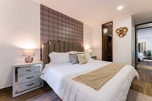 3 bedrooms, desk, iron/ironing board, travel cot