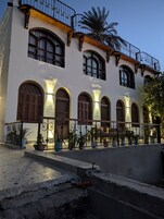 Fachada del alojamiento