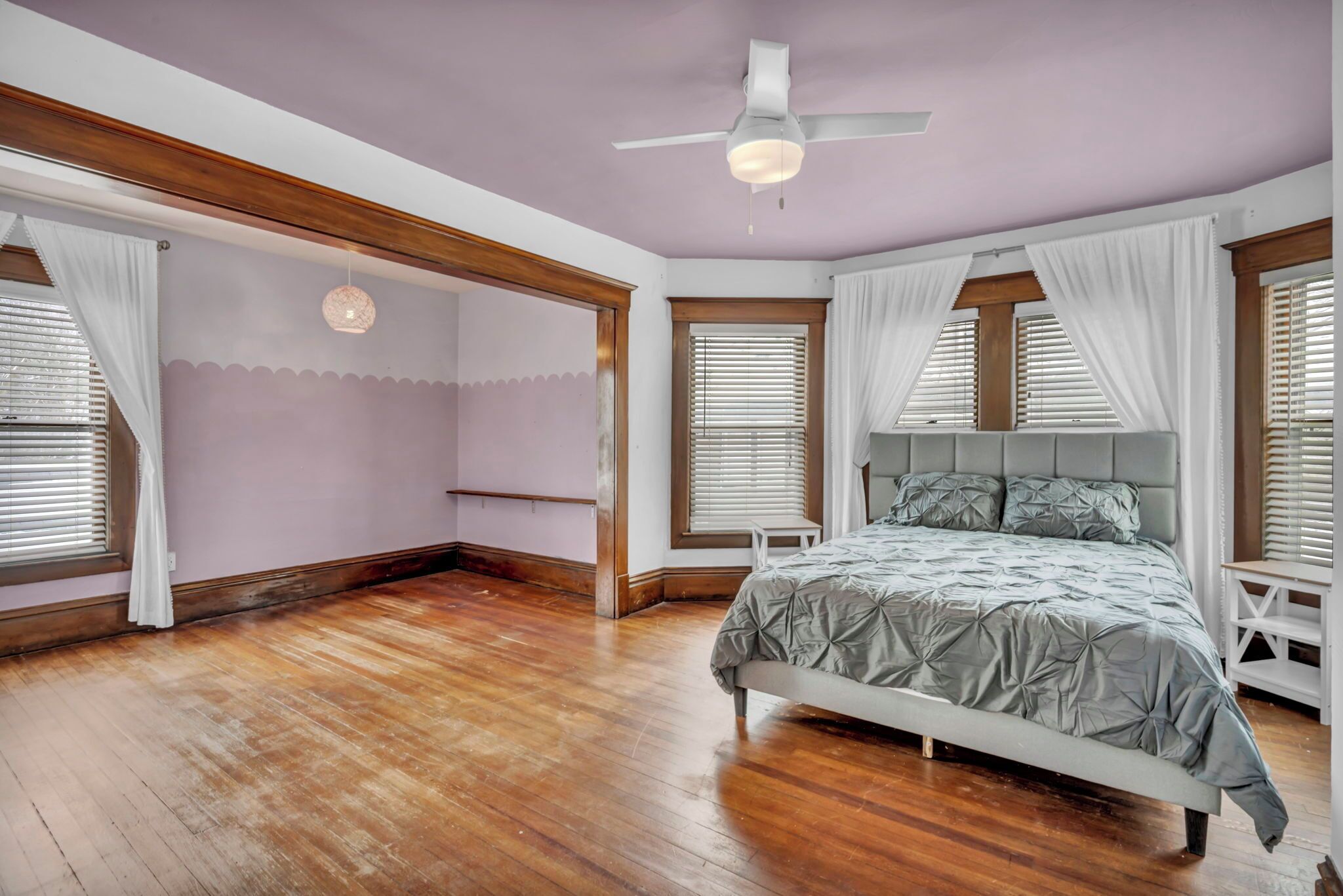 5 bedrooms, iron/ironing board, free WiFi, bed sheets