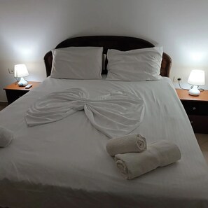 1 室のベッドルーム、アイロン / アイロン台、WiFi、ベッドシーツ