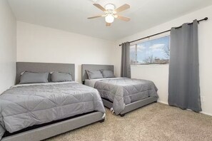 5 Schlafzimmer, Bügeleisen/Bügelbrett, WLAN, Bettwäsche