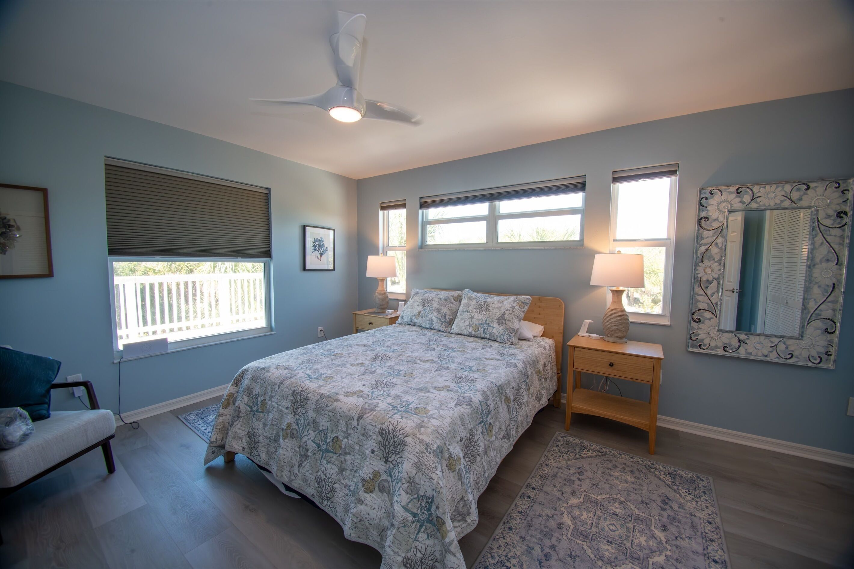 4 室のベッドルーム、アイロン / アイロン台、旅行用ベビーベッド、WiFi (無料)