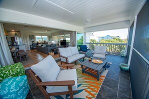 Smart TV, ping pong, books - Sunny By You Beach House: North Captiva, Private Pool, Steps to Beach, Golf Cart (Captiva)