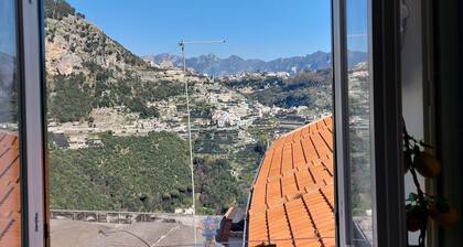 Don Ciccio house with sea view in amalfi coast