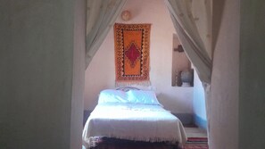 2 habitaciones, tabla de planchar con plancha y wifi gratis