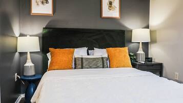 1 habitación, tabla de planchar con plancha, wifi y ropa de cama