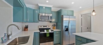 Luxury Getaway In Naples | Pool & Elegant Remodel