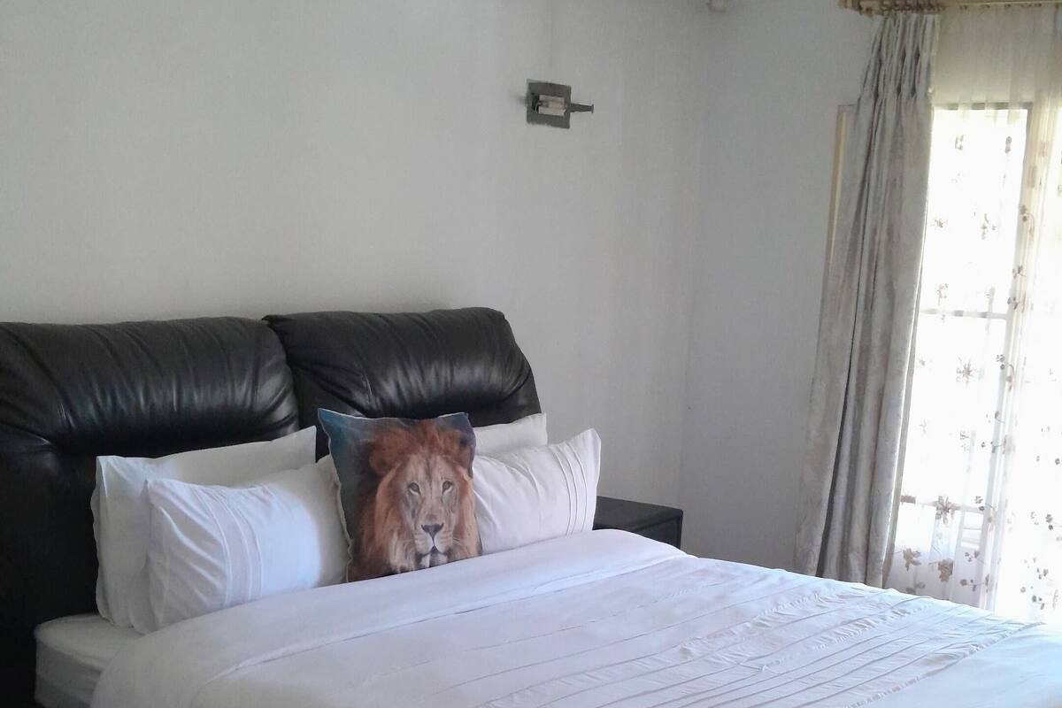 Comfort kamer | Luxe beddengoed, gratis wifi, beddengoed