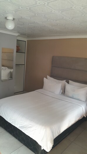 Standard-mökki, näköala puutarhaan | Ylelliset vuodevaatteet, ilmainen Wi-Fi, vuodevaatteet