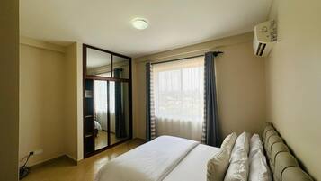 1 bedroom, in-room safe, iron/ironing board, free WiFi