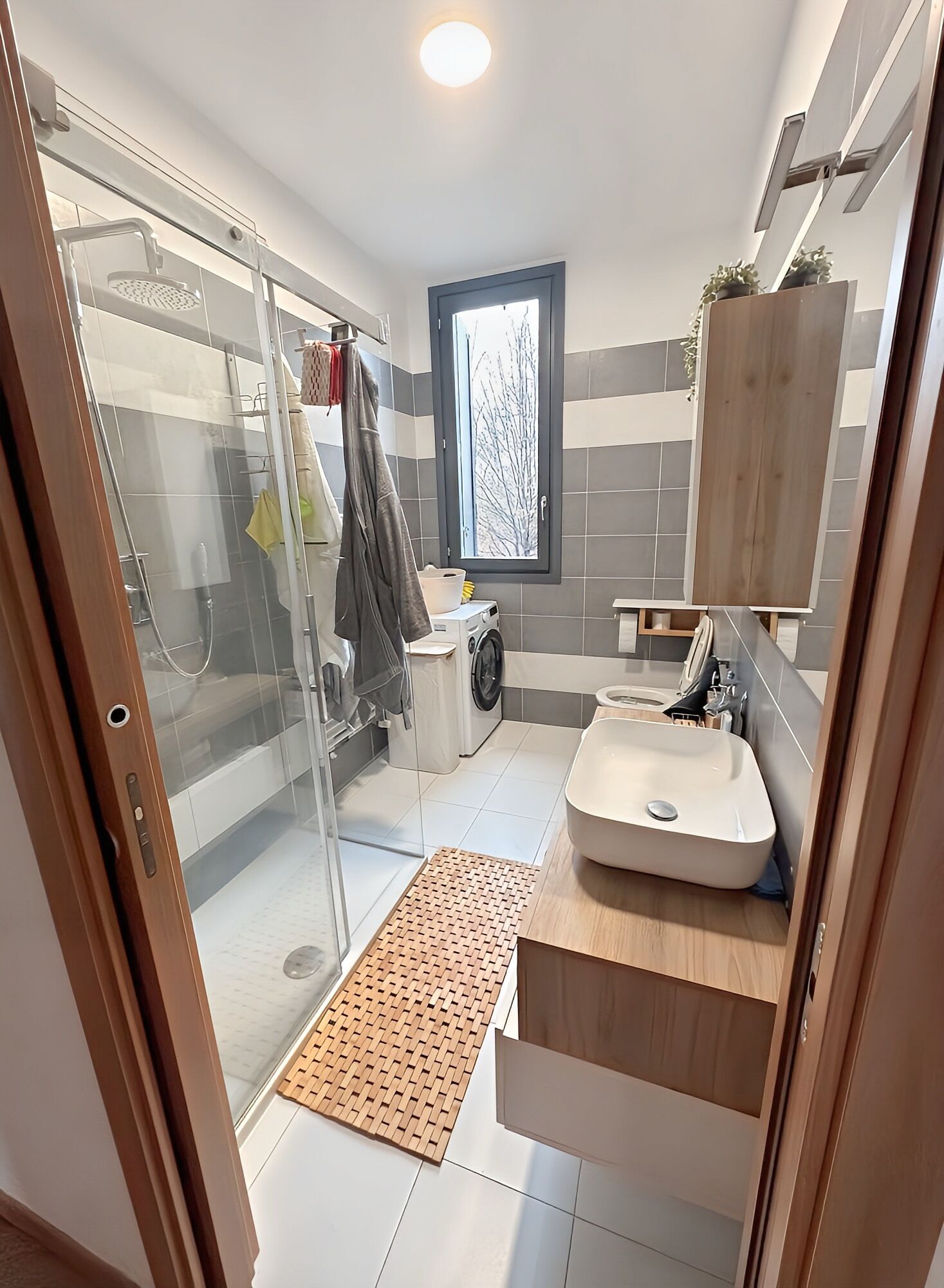 Doccia, asciugacapelli, bidet, asciugamani