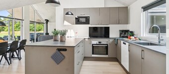 Amazing home in Højby with sauna