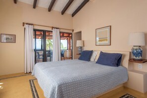 5 bedrooms, desk, free WiFi, bed sheets