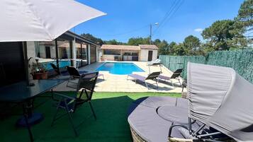 Piscine extérieure
