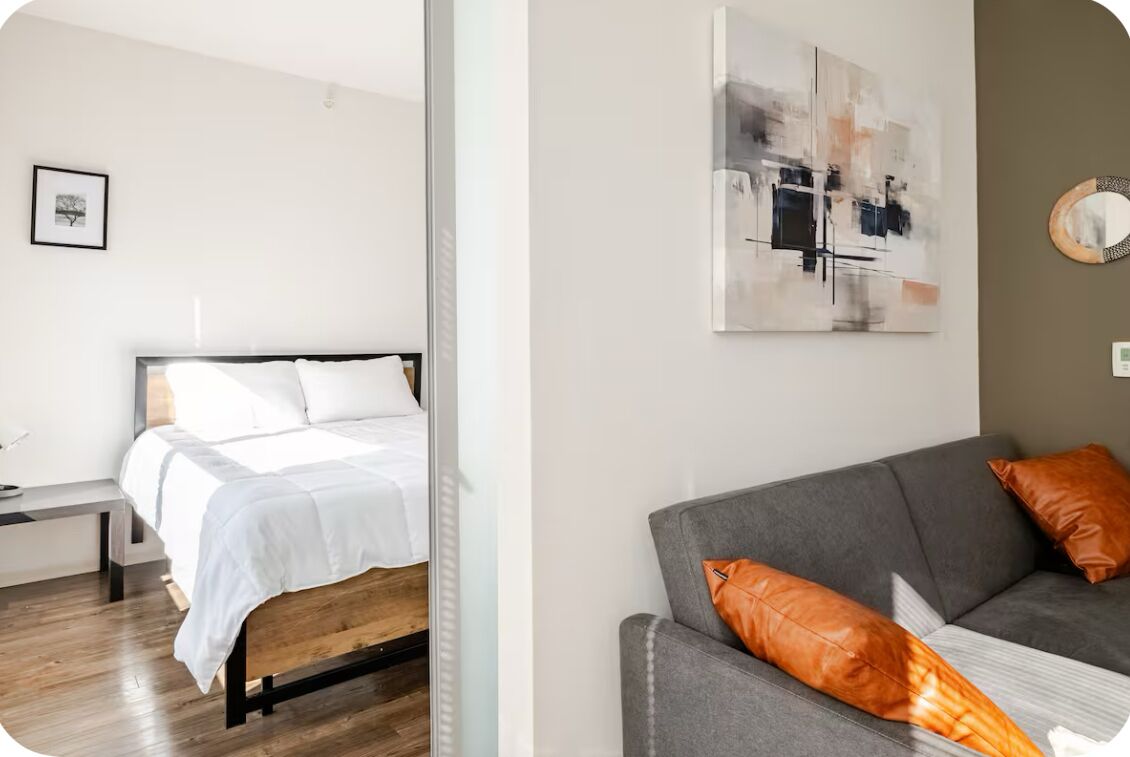 2 bedrooms, in-room safe, desk, iron/ironing board