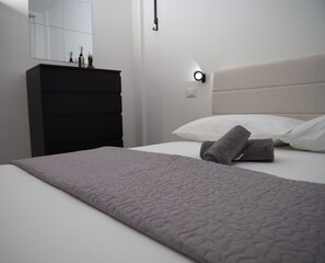 2 bedrooms, iron/ironing board, WiFi, bed sheets - Tamerici Salmastre Apartment (Montesilvano)