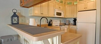 Unique Craftsman Style Loft Downtown Bloomington
