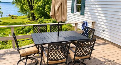 Lakefront Retreat. Firepit & Home Office. Beautiful Sunsets & Great Ice Fishing