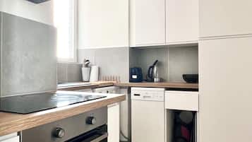 Appartement, vue ville | Cuisine privée | Bouilloire électrique, grille-pain
